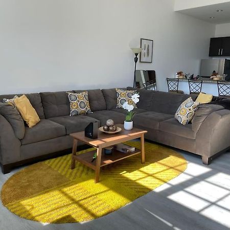 Cozy, High Rise, Large Studio Facing Downtown . Apartment Baltimore Luaran gambar